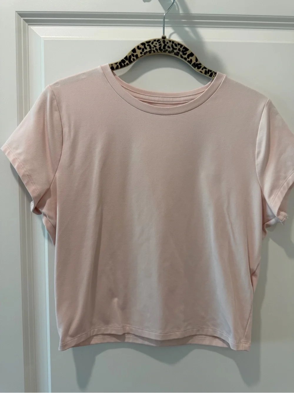 Hollister Soft Light Pink Short Sleeve cropped Crew Tee